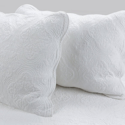 Serenity White Victorian Scalloped Reversible Quilt Bedding Set