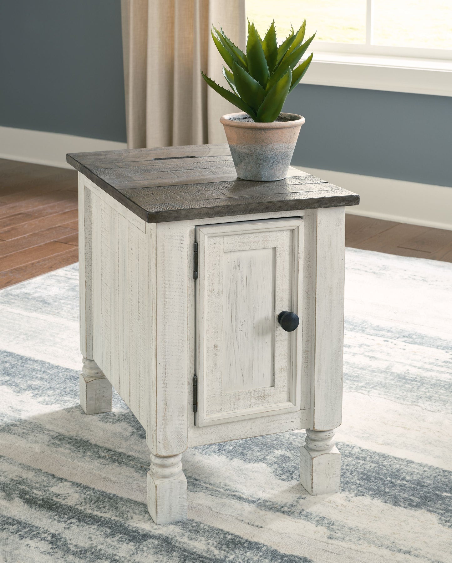 Chair Side End Table - White / Gray