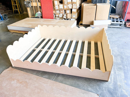Scalloped Crib/Twin/Full-sized Bed