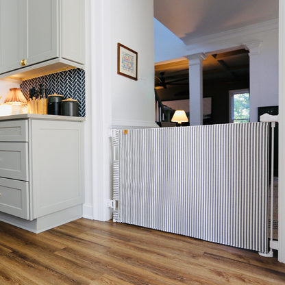 Baby/Toddler/Pet Safety Gate – Indoor/Outdoor from 27.6" to 55" wide and stand 33"
